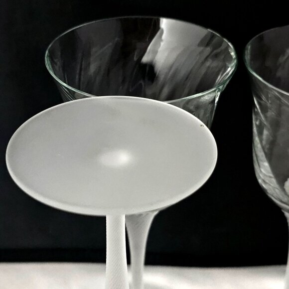 Valerie Frosted Wine Glass 8" set-3 Crystal Clear 8oz optic swirl satin stem - Picture 7 of 9